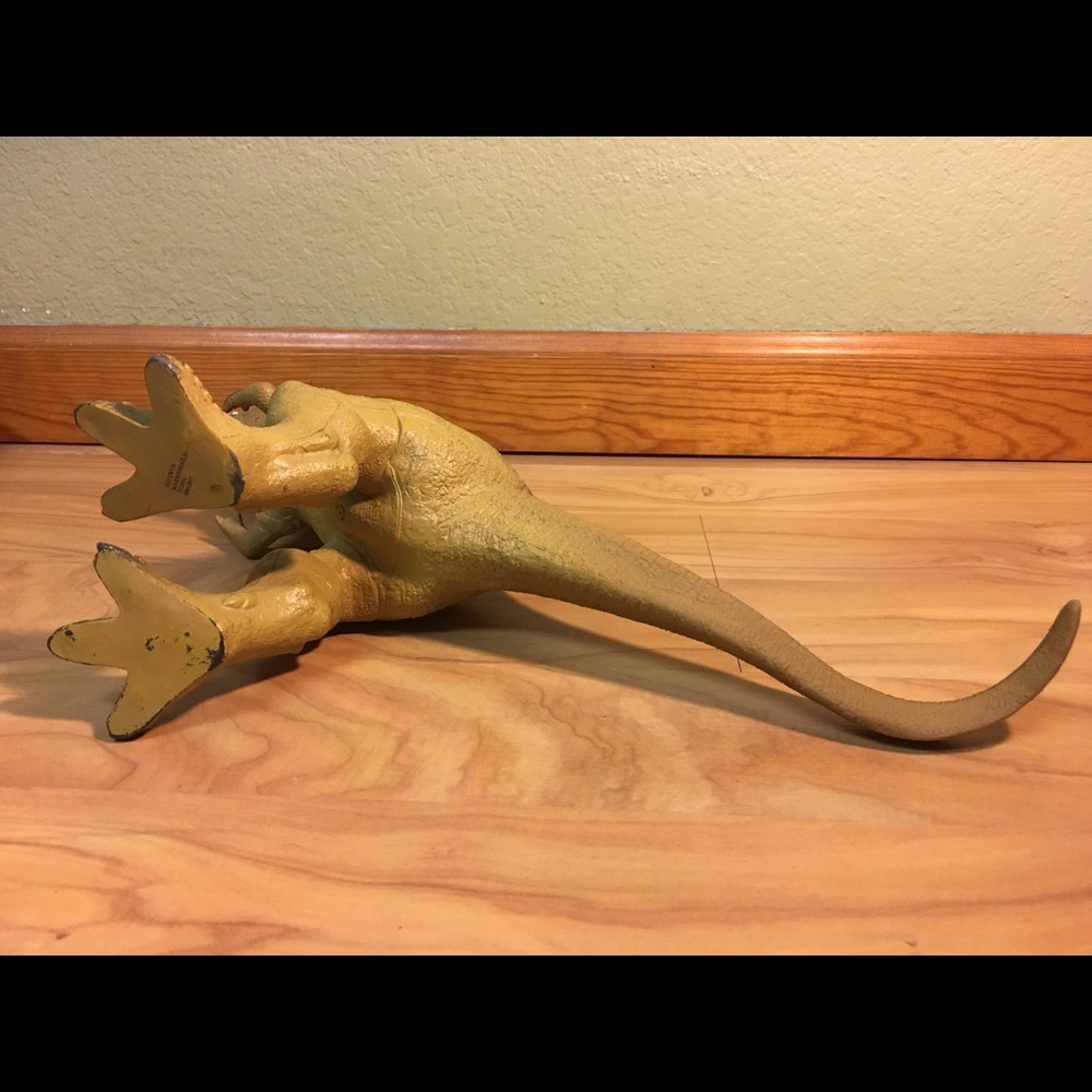 Tyrannosaurus Rex Dinosaur Figure - Picture 6 of 13